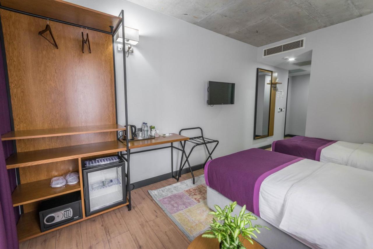 Hotel Adora Тбилиси Екстериор снимка